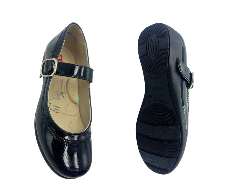 Balerina con pulsera Dogi