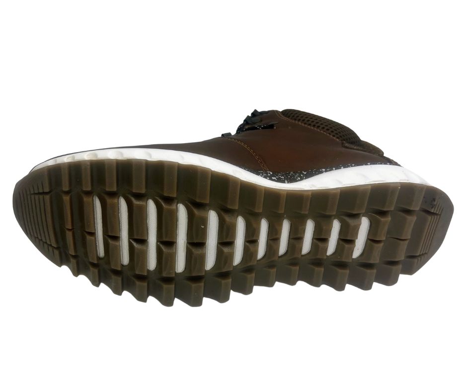 Bota urbana tipo hiking